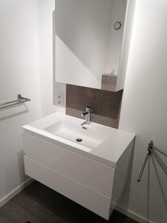 Appartement Dicht Bij Zee Oostende Exteriör bild